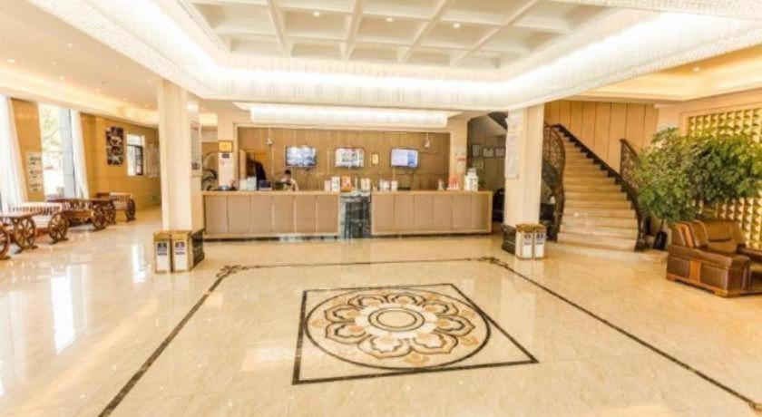 Greentree Alliance Disneyland North Gate Hotel 3*