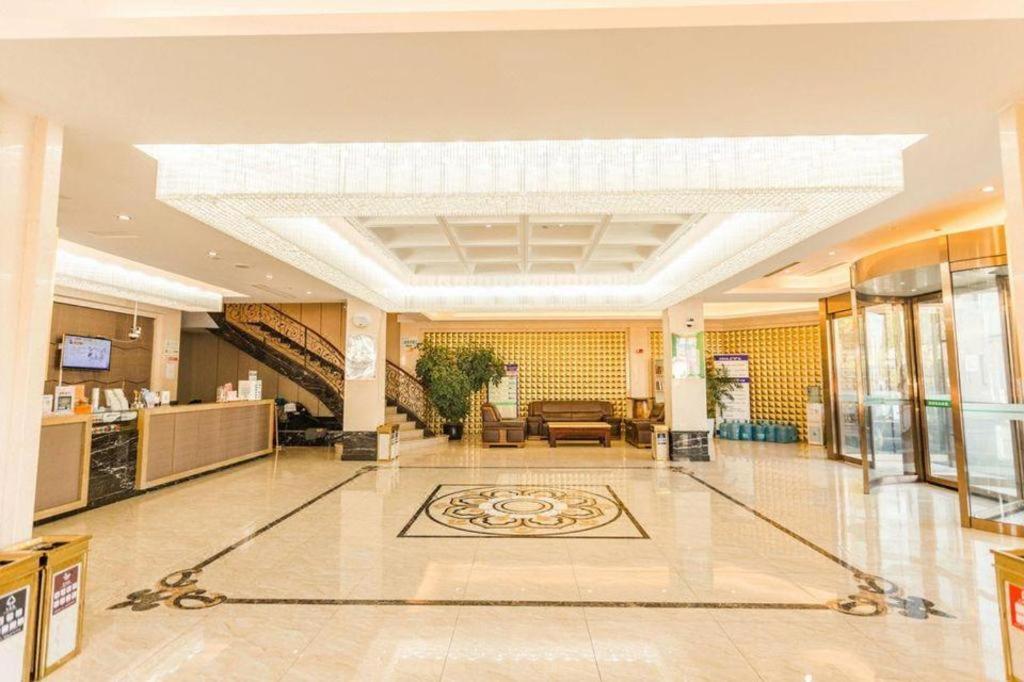 Greentree Alliance Disneyland North Gate Hotel Shanghai