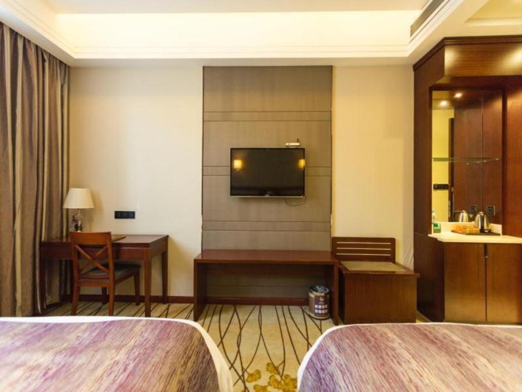 Greentree Alliance Disneyland North Gate Hotel