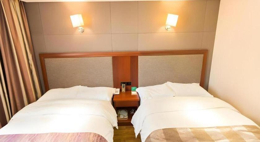 Greentree Alliance Disneyland North Gate 3* Shanghai